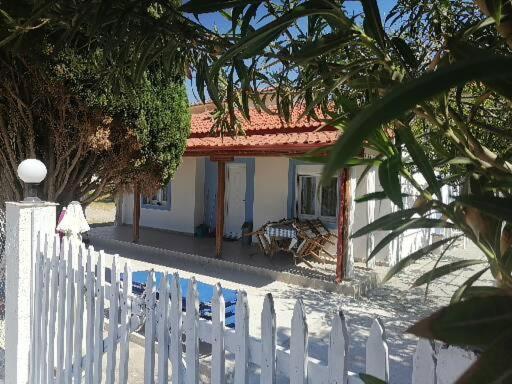 Porto Almira Beachfront House Nikiti  Exterior photo