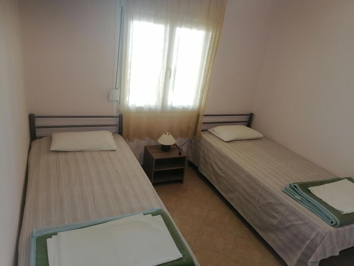 Porto Almira Beachfront House Nikiti  Exterior photo