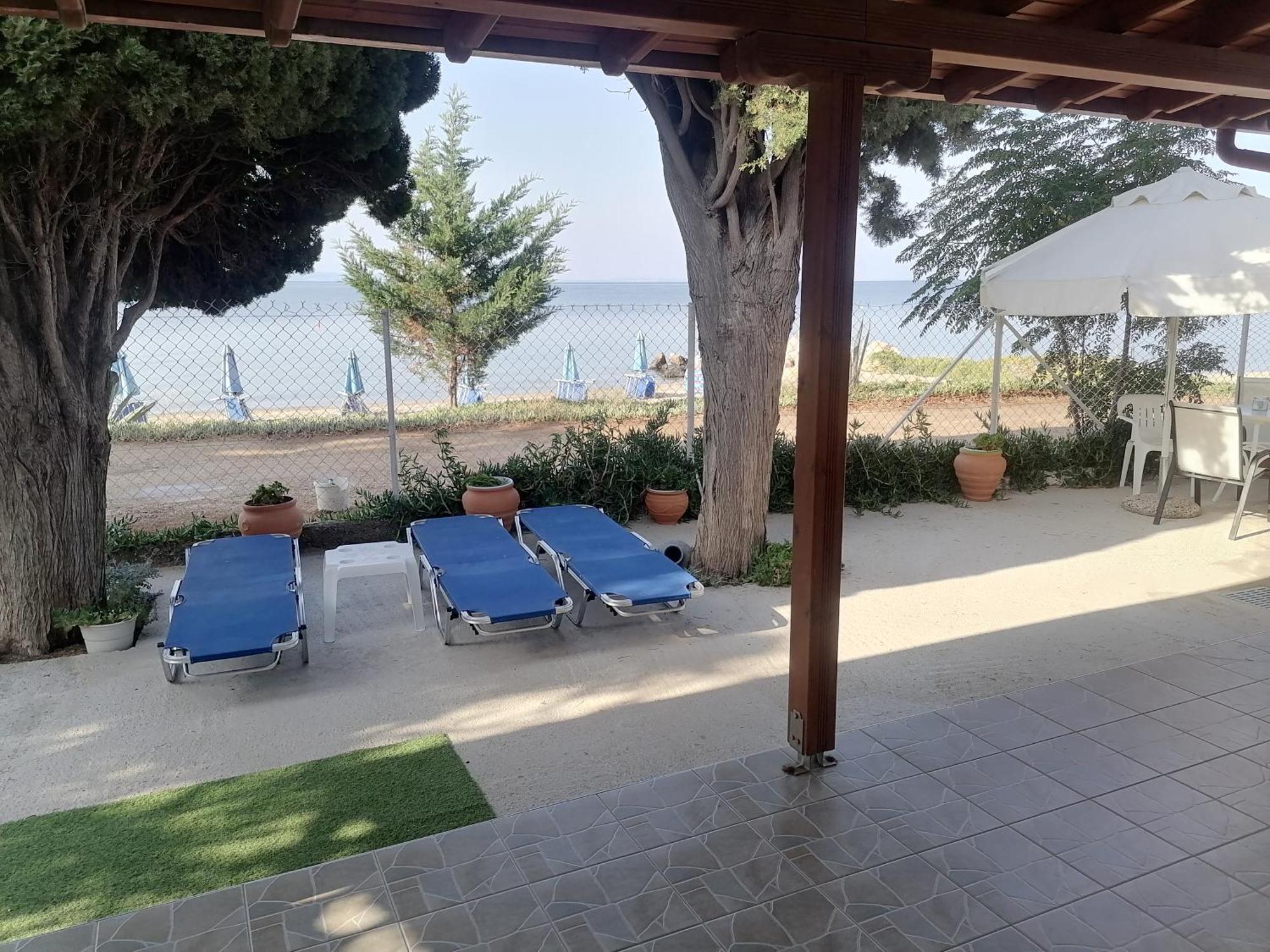 Porto Almira Beachfront House Nikiti  Exterior photo